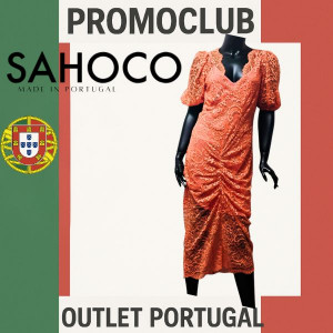 Рокля Sahoco - цвят праскова, размер M, 75% полиамид, Португалия